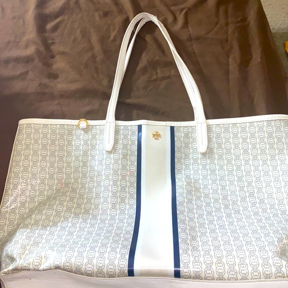 Authentic White & Cream Tory Burch Purse